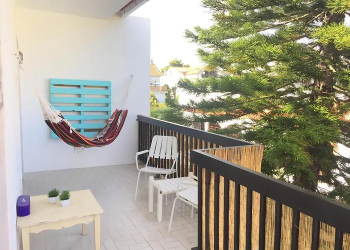 Lisbon Surf Villa